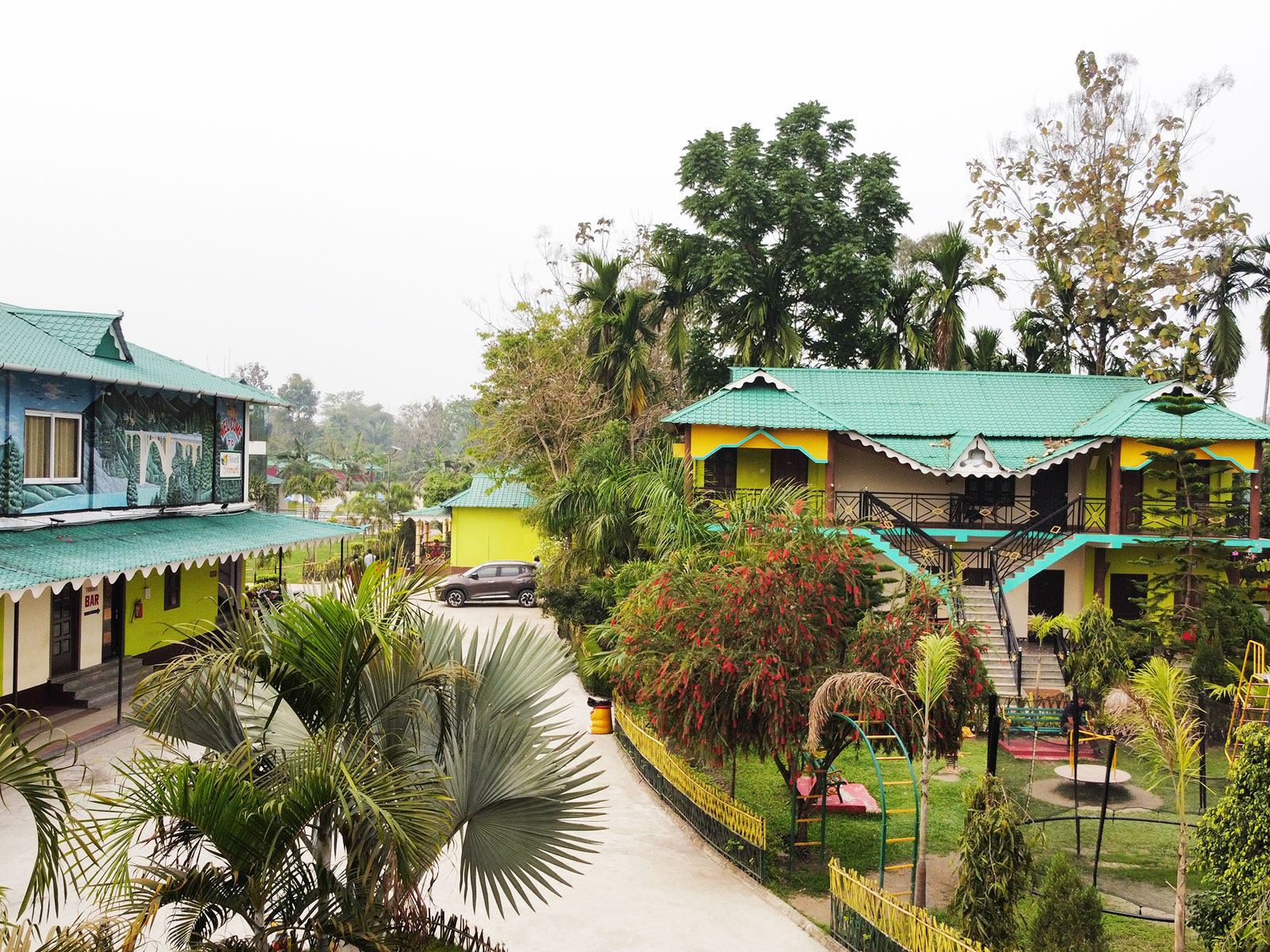 Resort Trimurti
